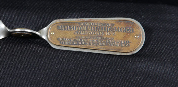 This image has an empty alt attribute; its file name is dahlstrom-handle-front-575x281.jpg